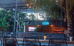 La Embajada Hostel Bacalar